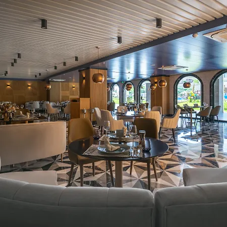 Seaden Quality & Ultra Hotel 5*